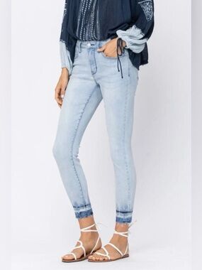 JUDY BLUE Light Wash TIE DYE & RELEASE Jeans Size 7/28